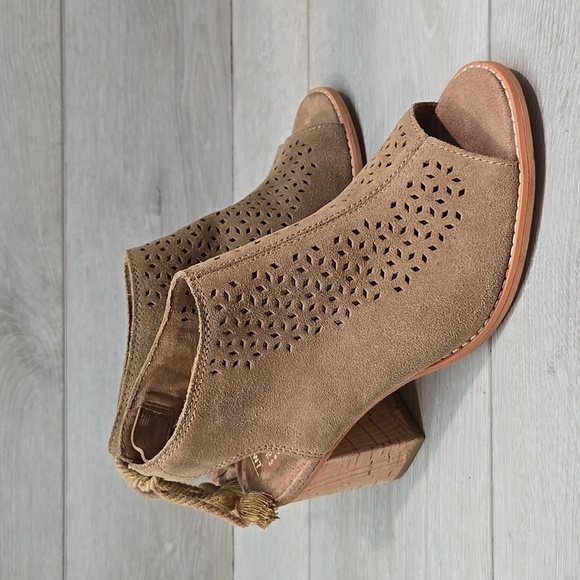 Toms Women Elba Seville Ankle Leather Ties Back open toe heels boots shoes 7 - Picture 2 of 12